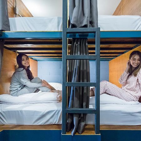 Funwahn Hostel And Cafe Chiang Mai Dış mekan fotoğraf