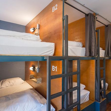 Funwahn Hostel And Cafe Chiang Mai Dış mekan fotoğraf