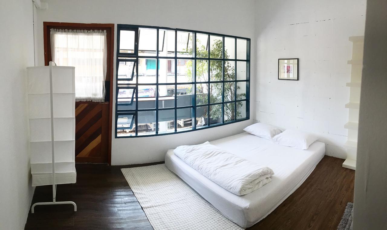 Funwahn Hostel And Cafe Chiang Mai Dış mekan fotoğraf