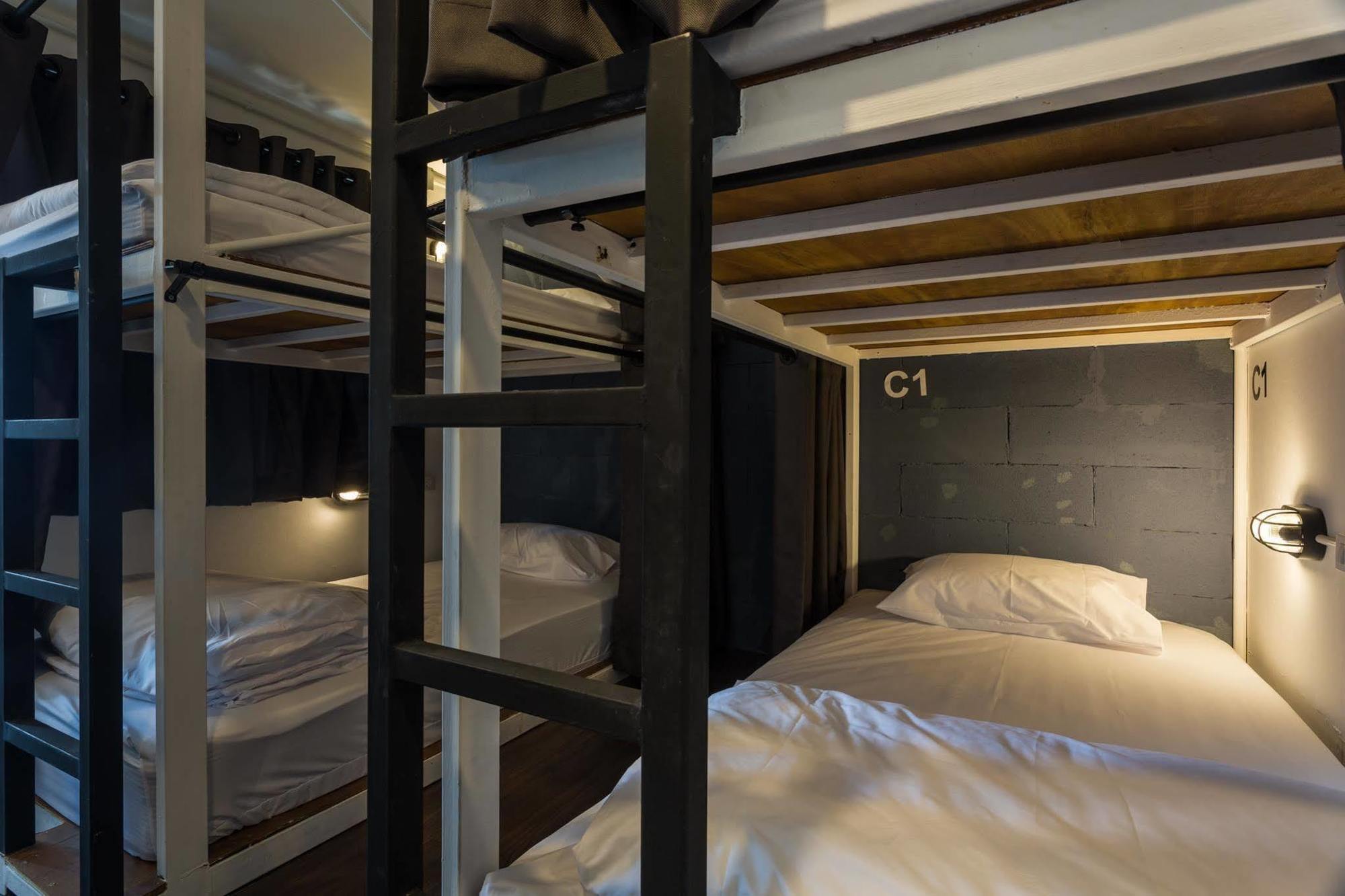 Funwahn Hostel And Cafe Chiang Mai Dış mekan fotoğraf