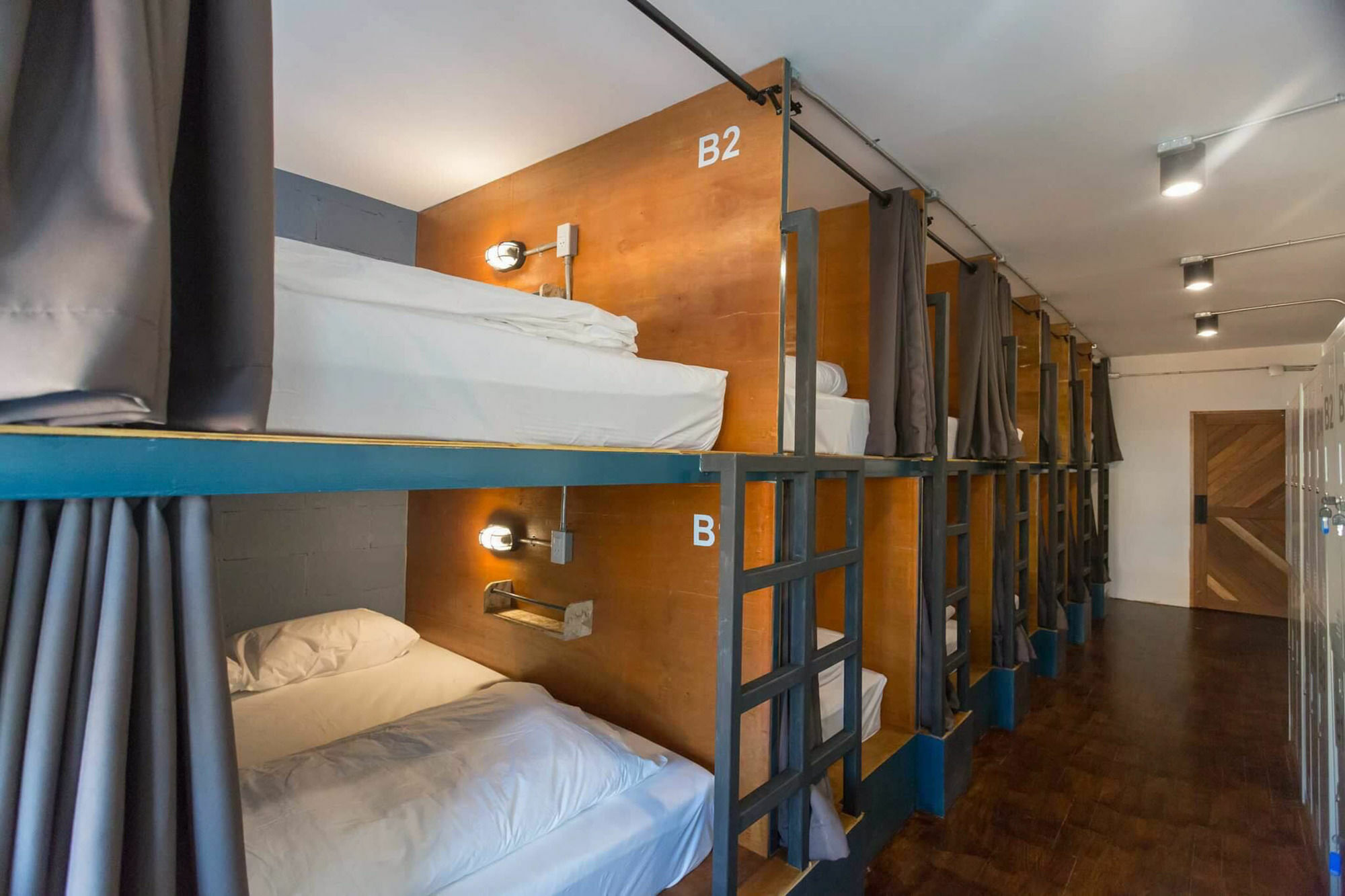 Funwahn Hostel And Cafe Chiang Mai Dış mekan fotoğraf