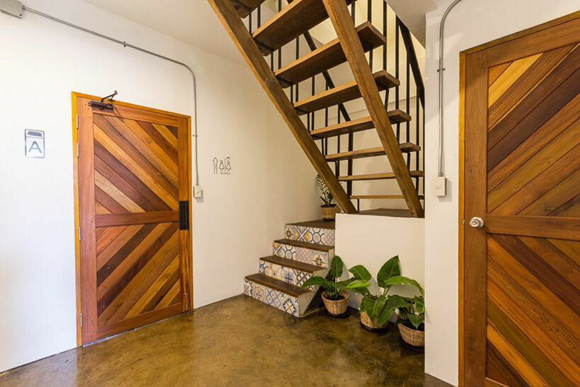 Funwahn Hostel And Cafe Chiang Mai Dış mekan fotoğraf