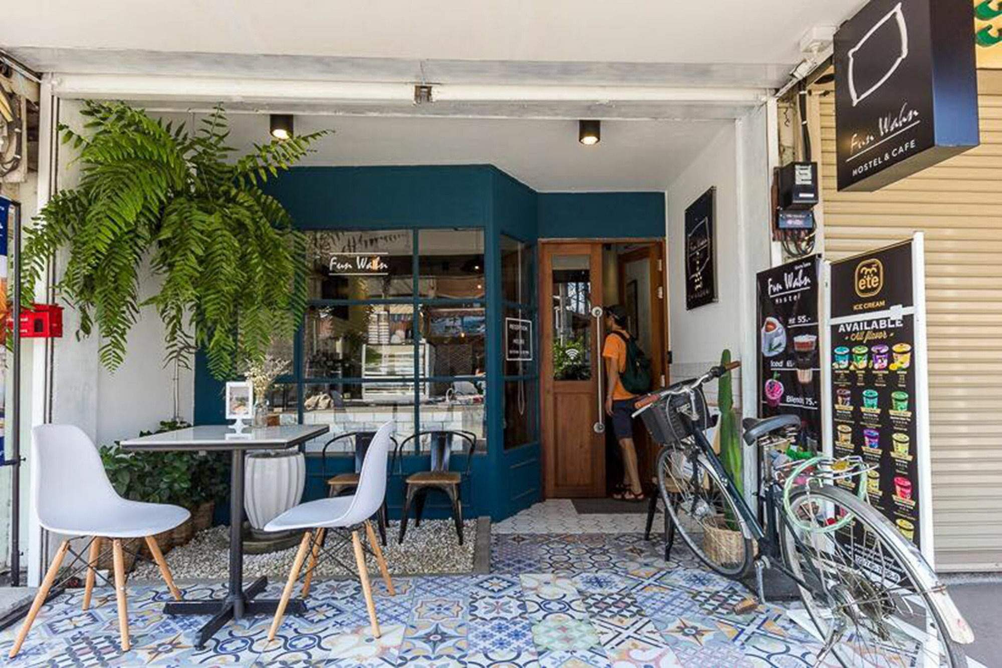 Funwahn Hostel And Cafe Chiang Mai Dış mekan fotoğraf