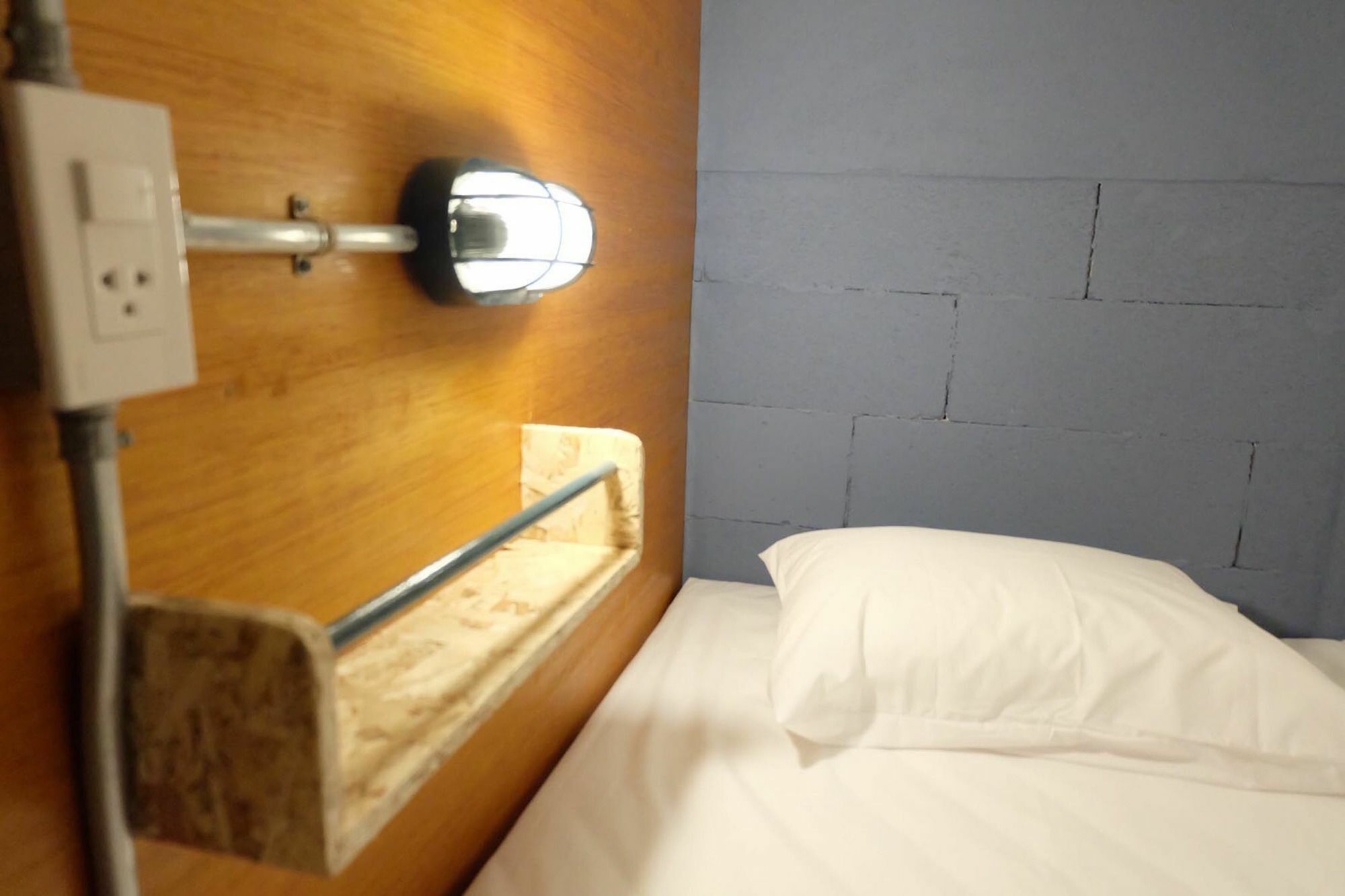 Funwahn Hostel And Cafe Chiang Mai Dış mekan fotoğraf