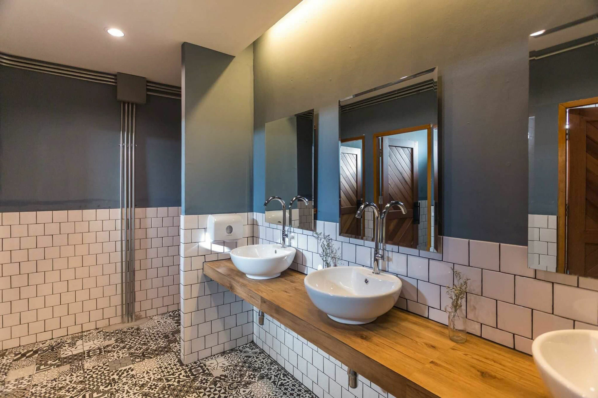 Funwahn Hostel And Cafe Chiang Mai Dış mekan fotoğraf